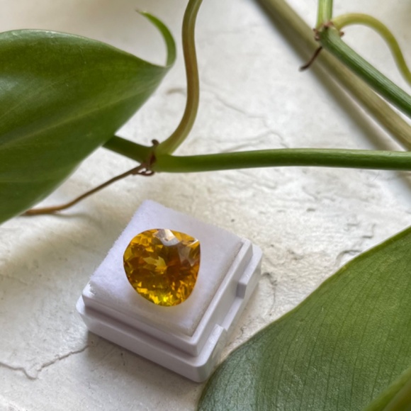 5.7 CT Padparadascha Saphire (natural pear radiant cut) - Picture 7 of 7